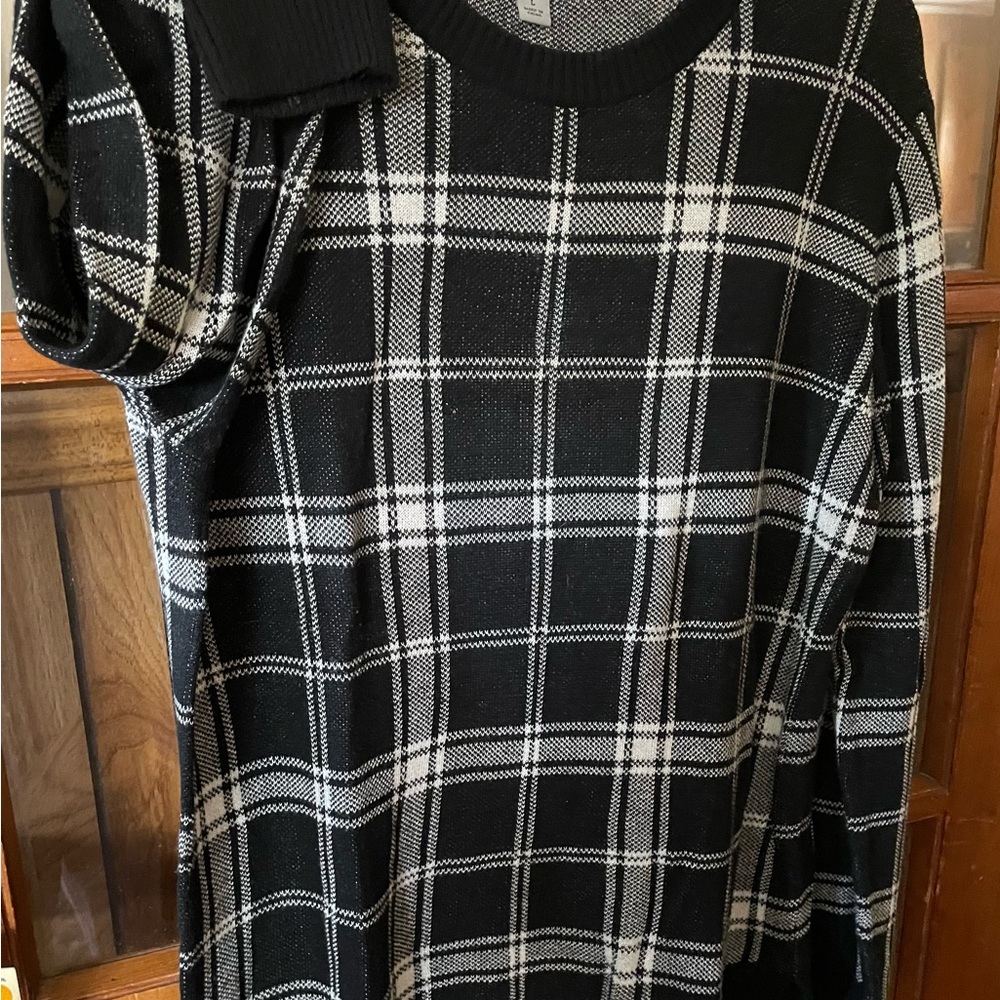 Men Sweater - Picture 4 of 6